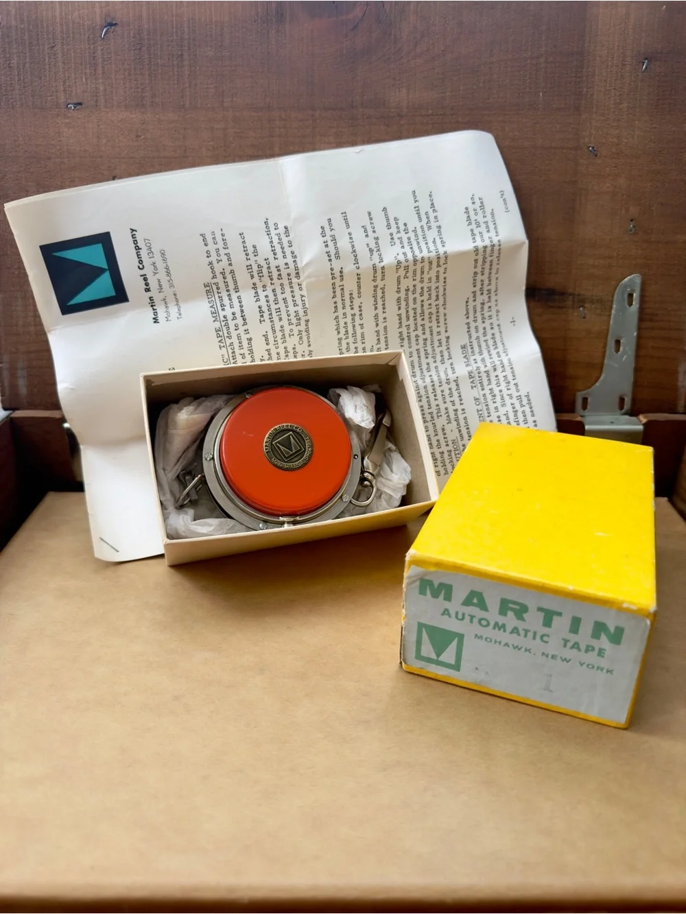 Vintage Martin Reel Co Tape-Matic Measuring Tape orange in orig box